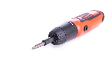 Kırmızı Akülü tornavida ya da matkap üzerinde beyaz backgr izole