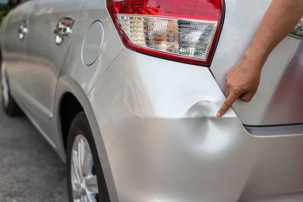 Backside of silver car get damaged by accident — Stock Photo, Image