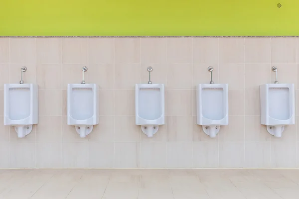 Row outdoor urinals Men public toilet — Stock Photo, Image