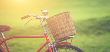 Kırmızı Japonya tarzı klasik Bisiklet Parkı