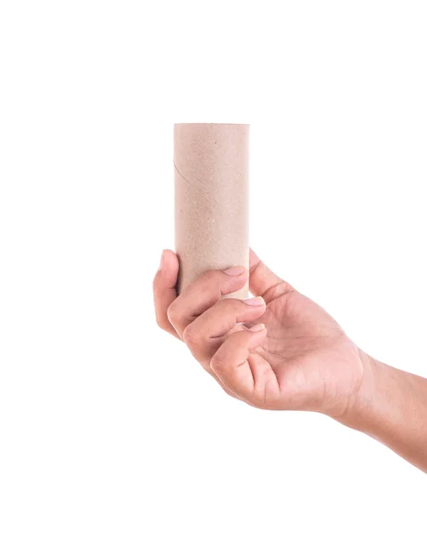 Mano derecha sosteniendo tubo de papel marrón aislado sobre fondo blanco — Foto de Stock