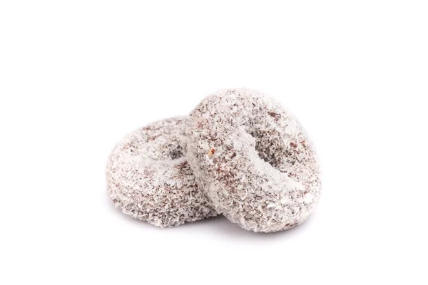 Пончик з кокосовим горіхом ізольований на білому — стокове фото