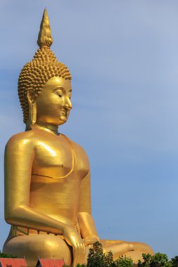 Angthong ili Tayland altın buddha heykeli
