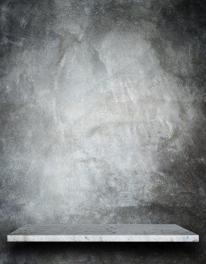 Doğal taş raflar ve taş duvar arka plan boş üst