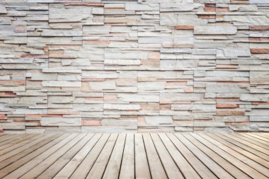 Boş üst doğal taş duvar ve ahşap zemin