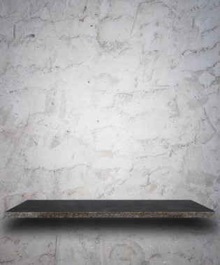Doğal taş raflar ve taş duvar arka plan boş üst 