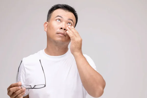 Conceito Irritação Ocular Retrato Homem Asiático Postura Cansaço Ocular Irritação — Fotografia de Stock