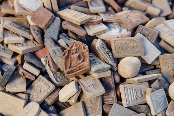 Close-up van stapel van kleine Boeddha munt monnik — Stockfoto