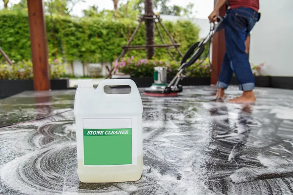 Thai people cleaning black granite floor with machine and chemic — Stock Photo, Image