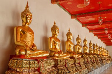 Bangkok Tayland kamu tapınakta Buda heykeli