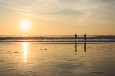 Sunset Beach Phuket Tayland turist silüeti