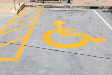 Engelli kutsal kişilerin resmi vasıl belgili tanımlık park yeri