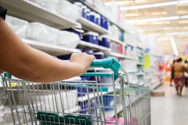 Close up woman shopping in department store — Stock Photo, Image