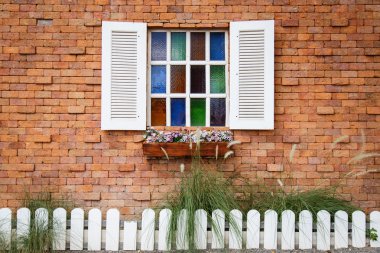 Vintage tarzı Windows tuğla duvar
