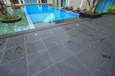 Lüks villa yüzme havuzunda