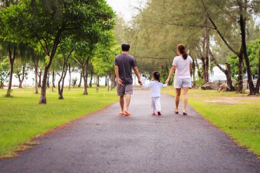 Aile Parkı'nda sabah yürüyüş