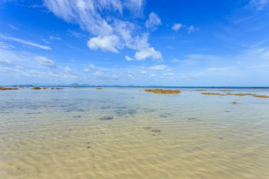Tropikal deniz ve mavi gökyüzü Koh Samui, Tayland