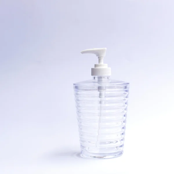 Άδειο πλαστικό μπουκάλι σε λευκό φόντο — Φωτογραφία Αρχείου