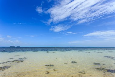 Tropikal deniz ve mavi gökyüzü Koh Samui, Tayland