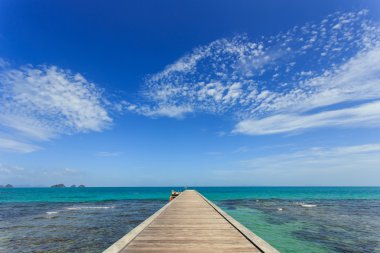 Ahşap köprüye denizin Koh Samui, Tayland