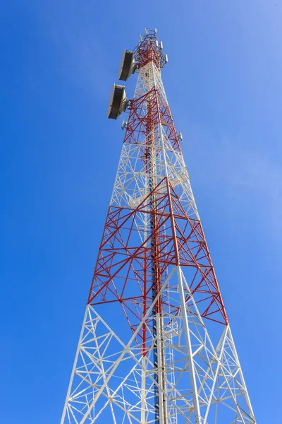 Torre de comunicación — Foto de Stock