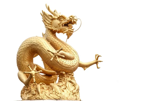 Gigante drago cinese d'oro su sfondo isolato — Foto Stock