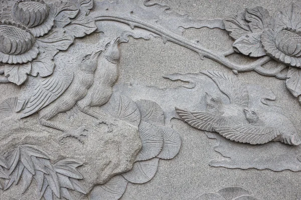 Gros plan sculpture de granit dans le temple chinois — Photo