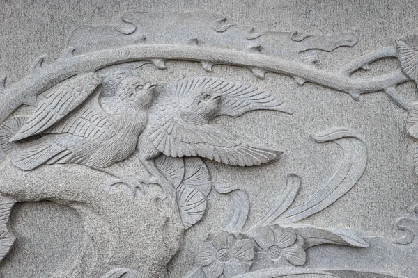 关闭了花岗岩雕刻在华人庙宇 — 图库照片