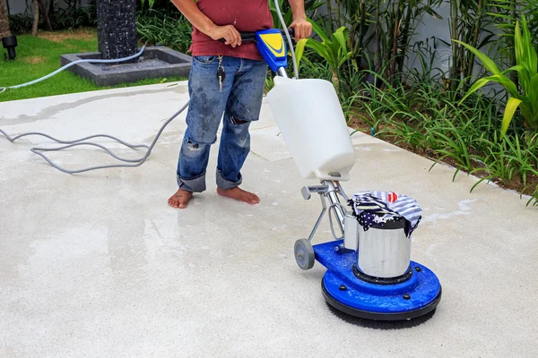 Cleaning floor with machine — Stock Photo, Image