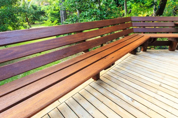 Wooden bench — Stock Photo, Image