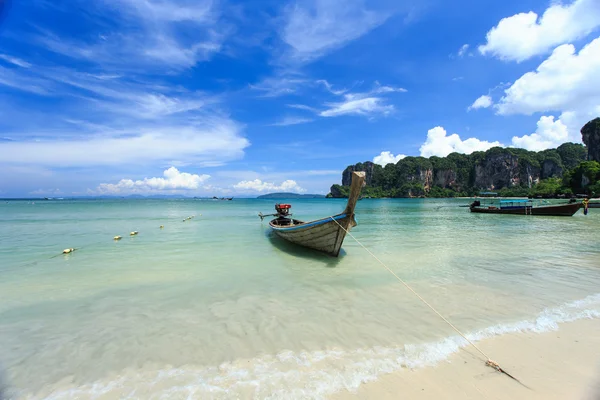 Tradycyjny tajski łódź — Zdjęcie stockowe