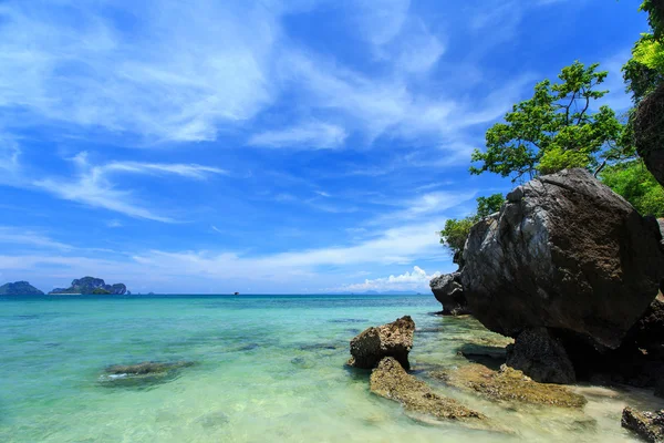 Spiaggia ferroviaria, Krabi, Mare delle Andamane Thailandia — Foto Stock