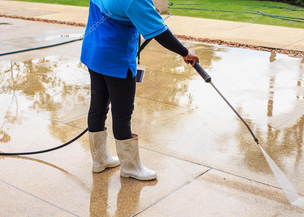 Floor cleaning with high pressure water jet — Stock Photo
