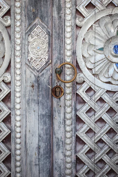 Close up vintage wooden door carving — Stock Photo, Image