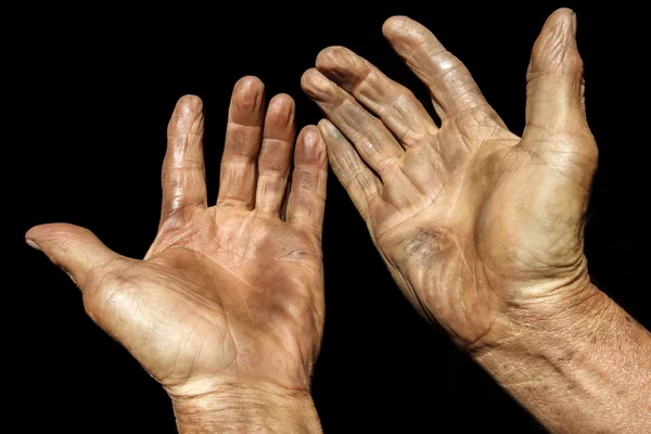 Hand av den gamle mannen — Stockfoto