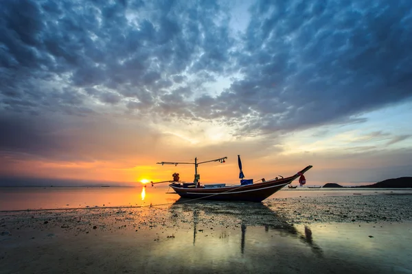 Zonsondergang op het eiland van Samui, Thailand — Stockfoto