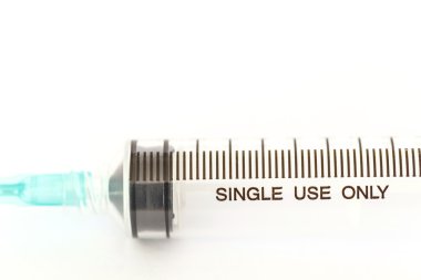 Şırınga kadar kapatın