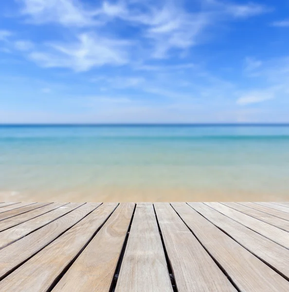 Wood decking and tropical beach — Stock Photo, Image