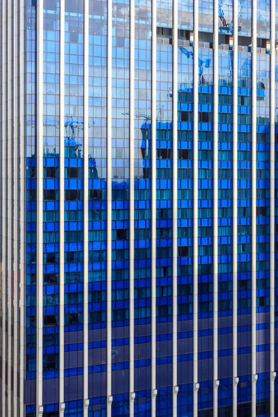 Reflejo ventana edificio — Foto de Stock
