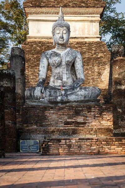 Estátua de Buda Velha no Parque Histórico de Sukhothai — Fotografia de Stock