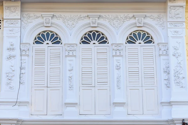 Ventana vintage en estilo chino-portugués —  Fotos de Stock