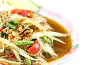 Yeşil papaya salatası