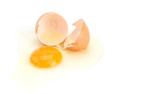 Žlutá rozbité vajíčko — Stock fotografie
