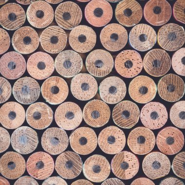 Çizim için renkli kalemler