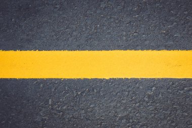 Asfalt yol çizgili