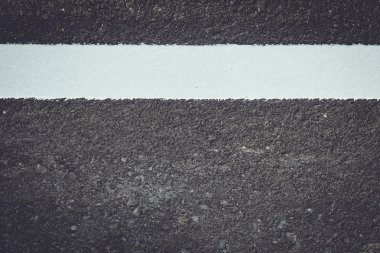 Asfalt yol çizgili