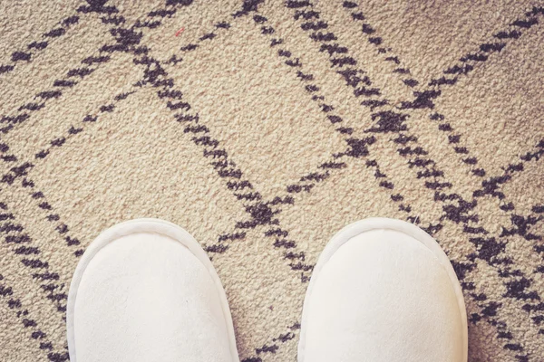 Zapato en habitación de hotel — Foto de Stock