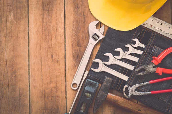 Strumenti di lavoro assortiti — Foto Stock