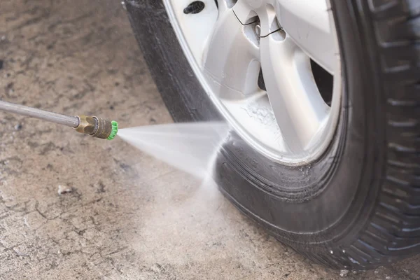 Car washing with water jet — Stock Photo, Image