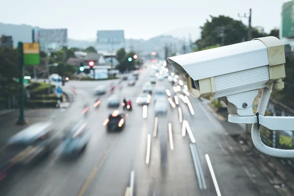 经营的保安闭路电视摄像机 — 图库照片